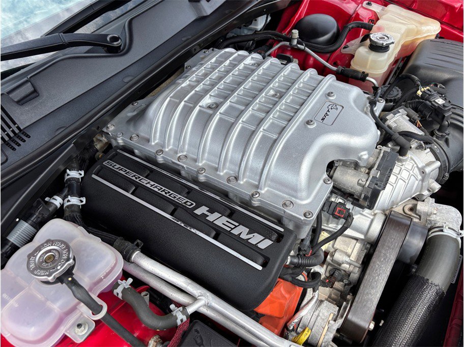 Used 2016 Dodge Challenger SRT Hellcat RWD image 48