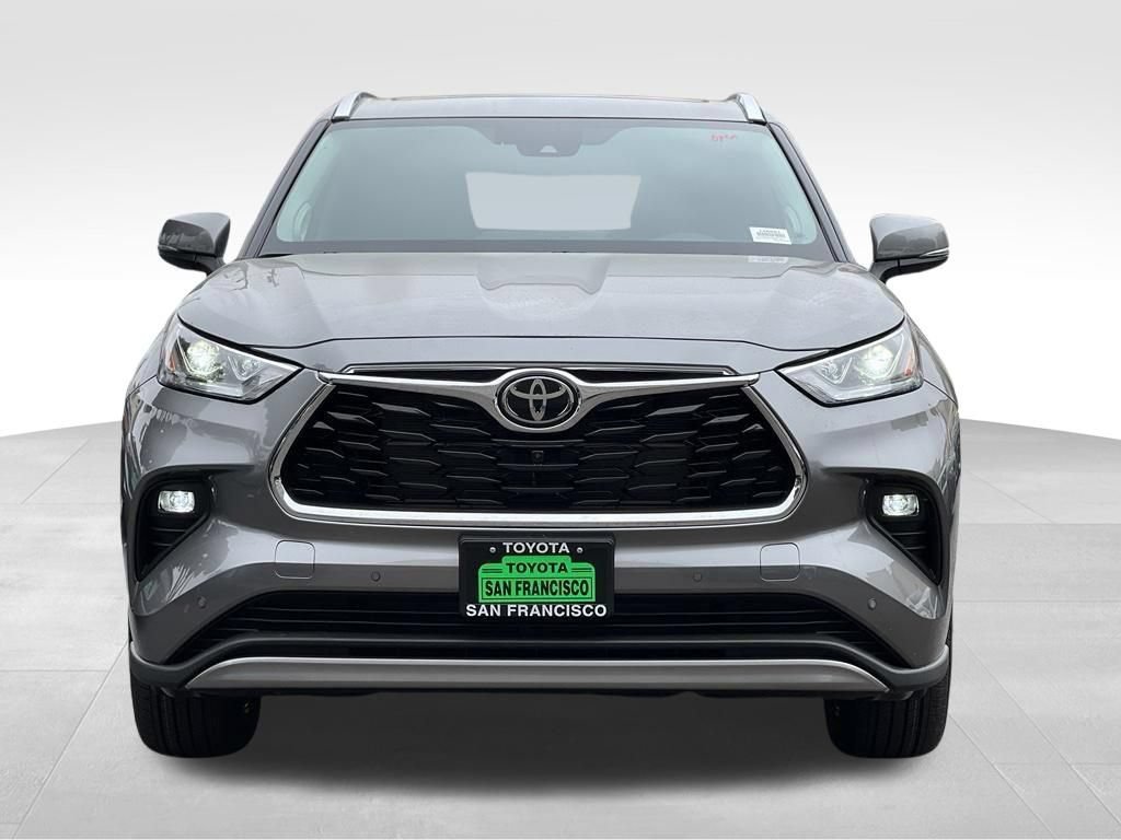 New 2026 Toyota Highlander Platinum AWD/4WD image 5