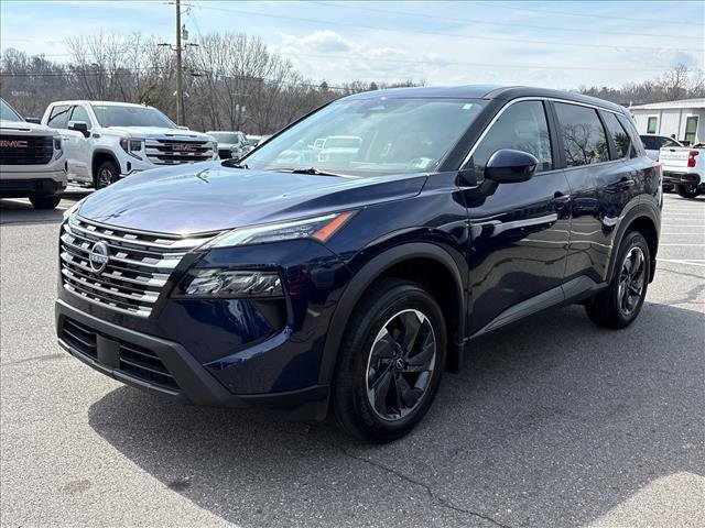 Used 2025 Nissan Rogue SV image 4