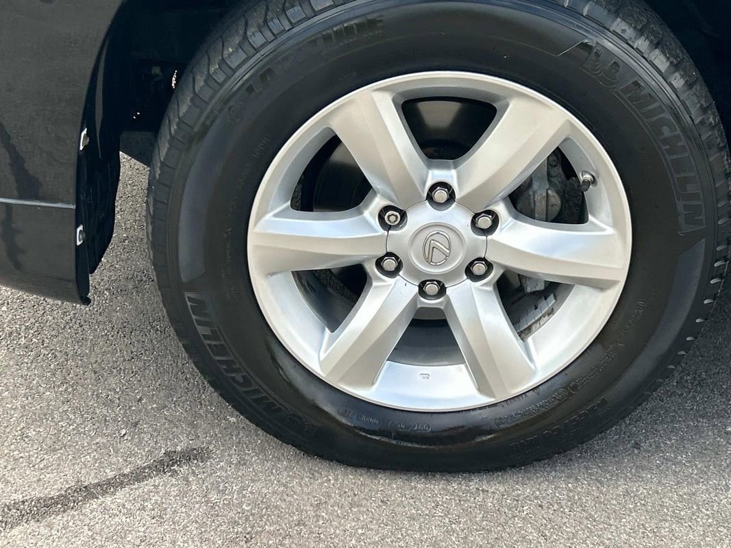 Used 2014 Lexus GX 460 image 9