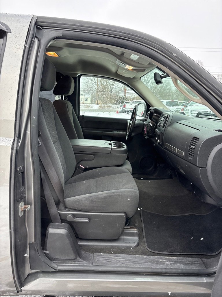 Used 2008 Chevrolet Silverado 1500 LT w/ Power Pack Plus image 11