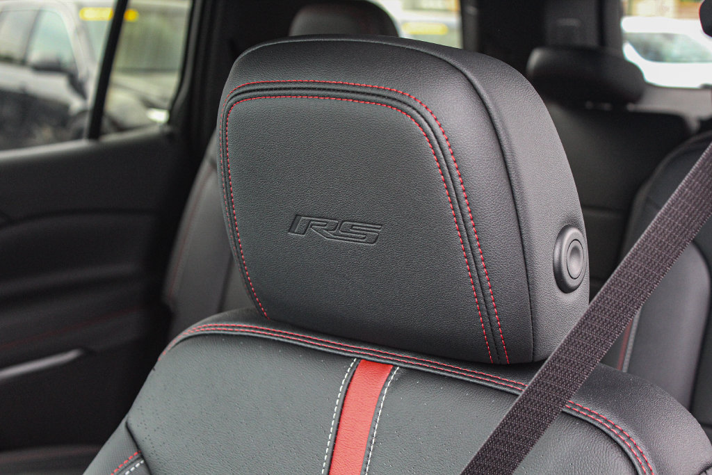 New 2026 Chevrolet Traverse RS w/ LPO, Floor Liner Package FWD image 21