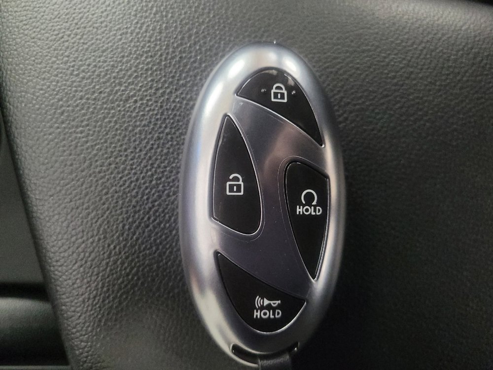 Used 2025 Hyundai Elantra Sport FWD image 32