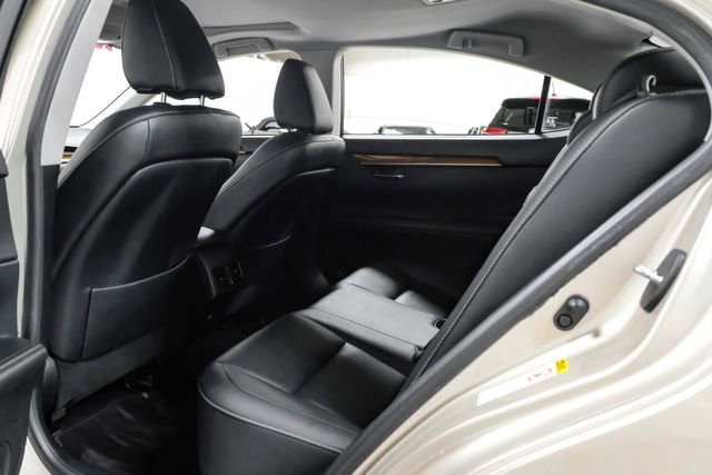 Used 2013 Lexus ES 300h w/ Premium Pkg image 45