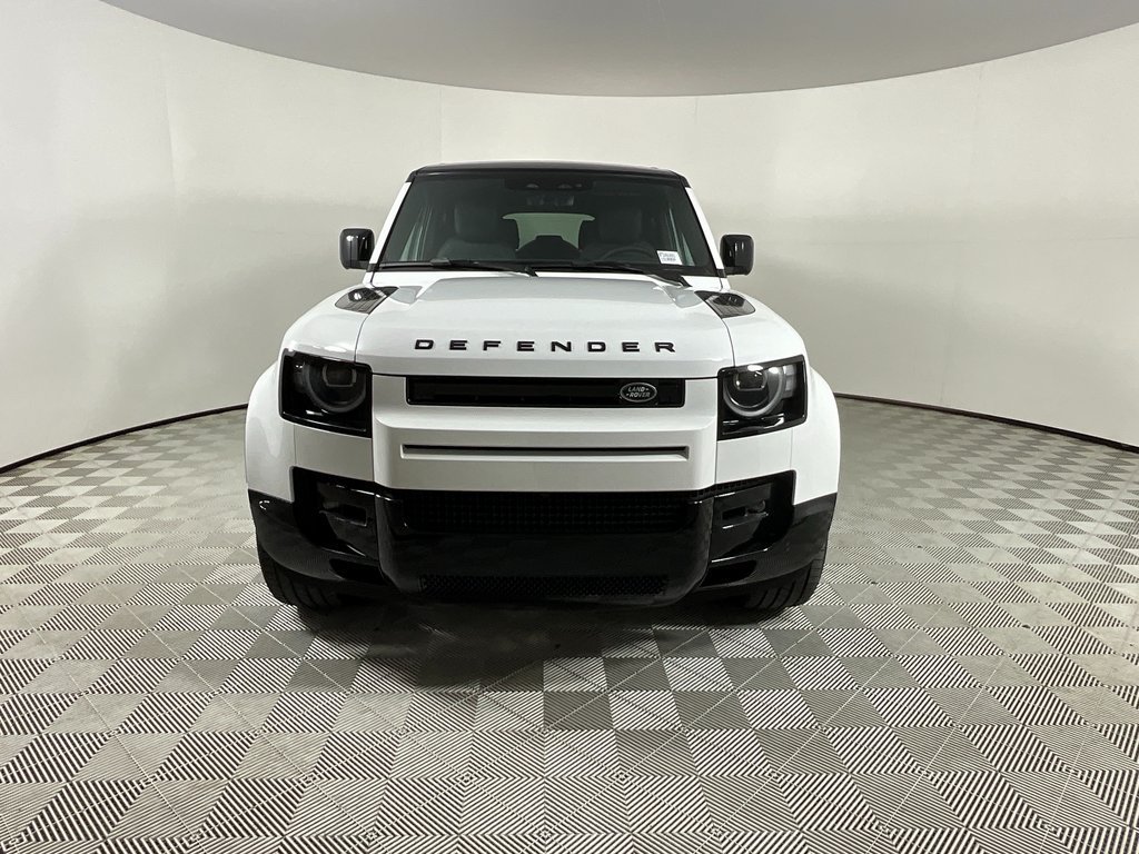 New 2026 Land Rover Defender 130 X-Dynamic SE AWD/4WD image 8