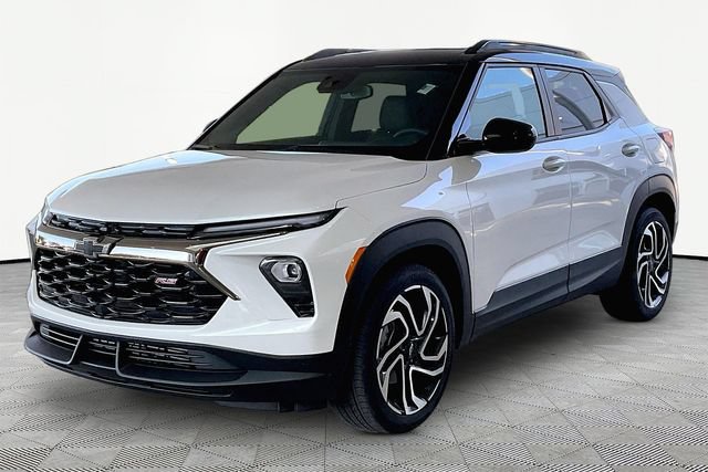 Used 2026 Chevrolet TrailBlazer RS w/ Convenience Package FWD image 3