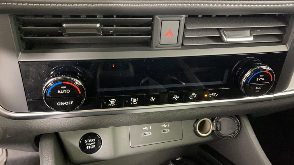 New 2025 Nissan Rogue SV image 20