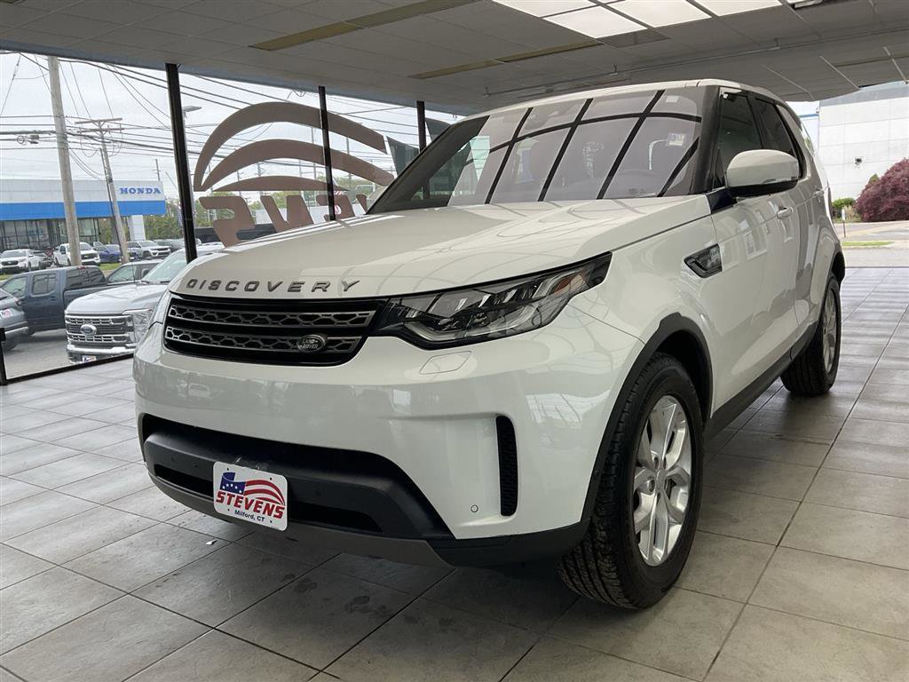 Used 2020 Land Rover Discovery SE AWD/4WD image 3