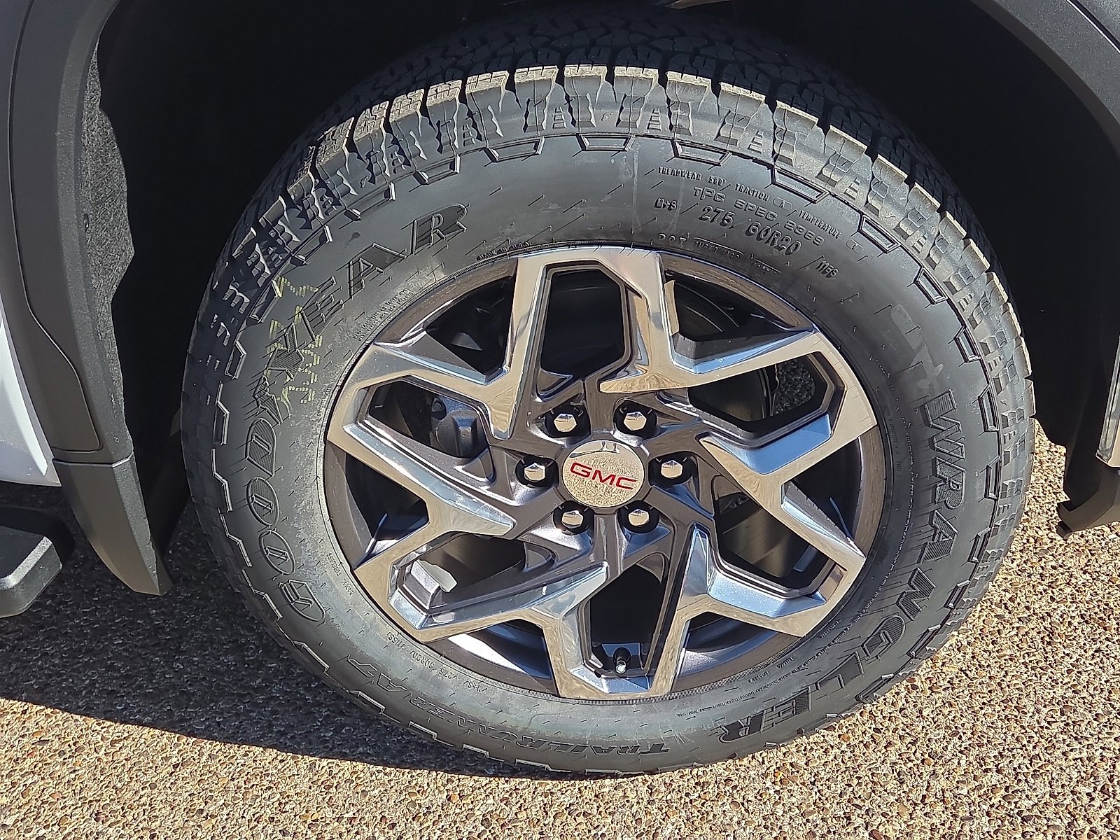 New 2026 GMC Sierra 1500 SLT image 6