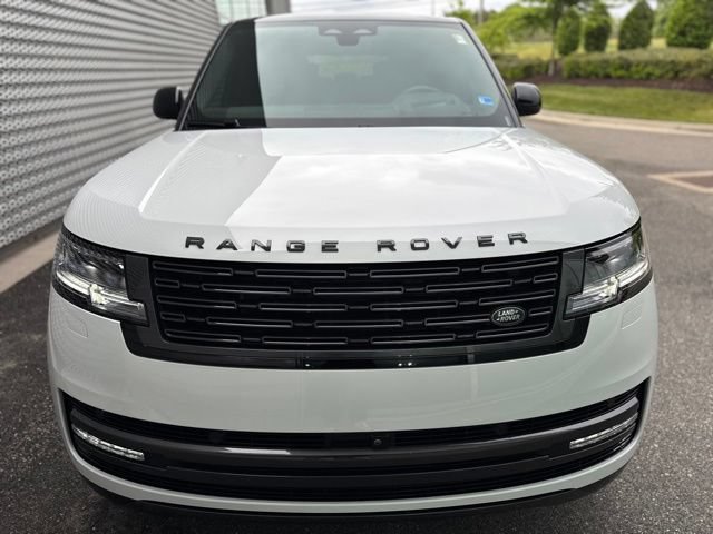 Used 2025 Land Rover Range Rover Long Wheelbase Autobiography AWD/4WD image 7
