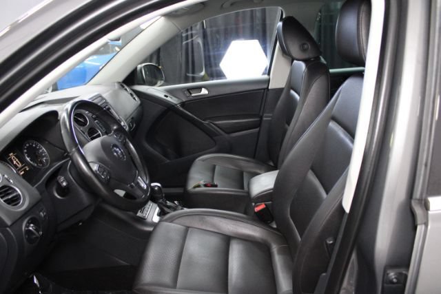 Used 2013 Volkswagen Tiguan S AWD/4WD image 12