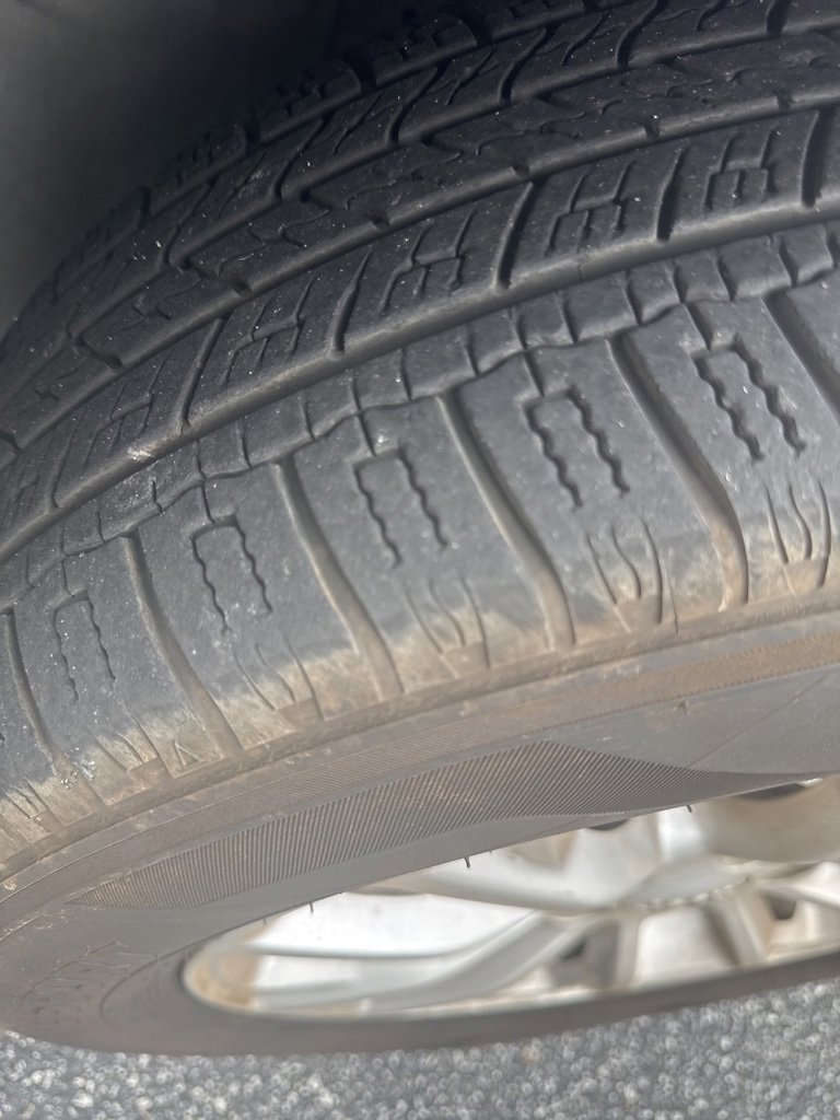 Used 2019 Jeep Cherokee Latitude w/ Popular Appearance Group image 4