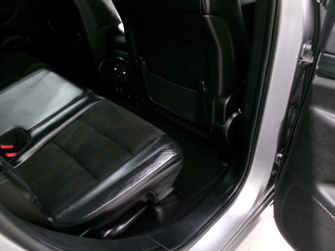 Used 2021 Jeep Grand Cherokee Laredo X image 23