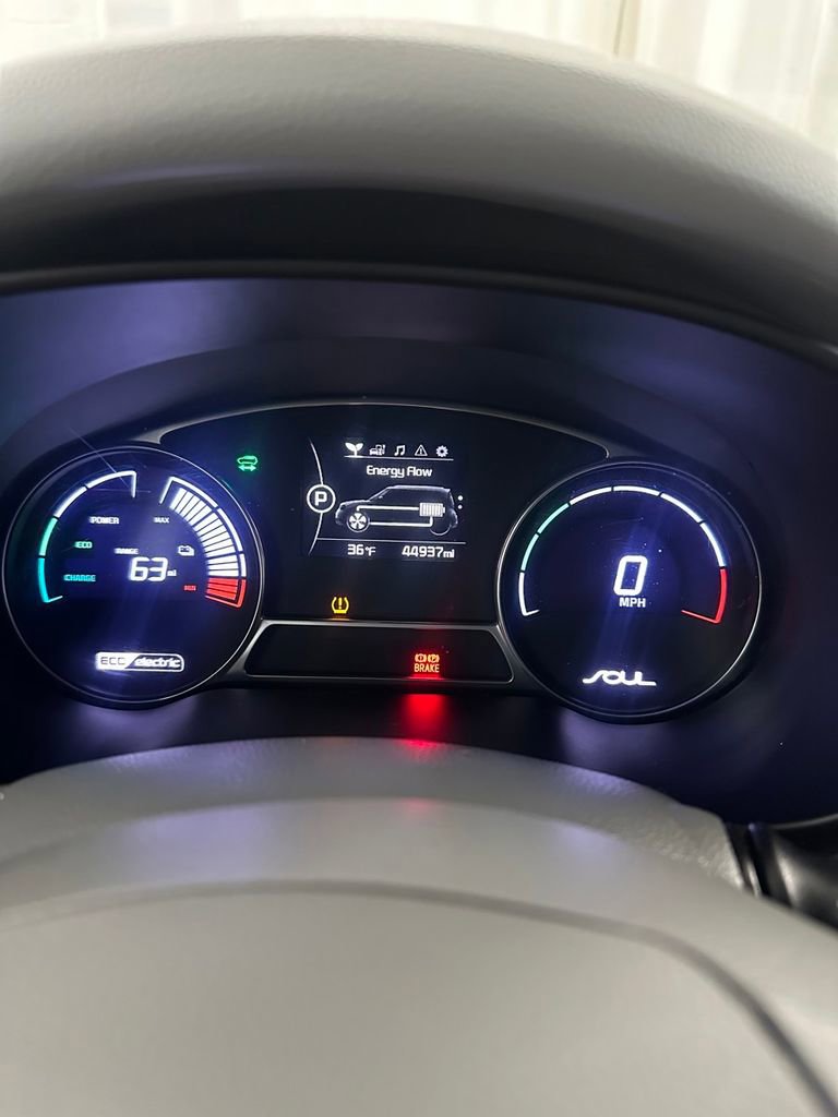 Used 2017 Kia Soul EV-e image 19