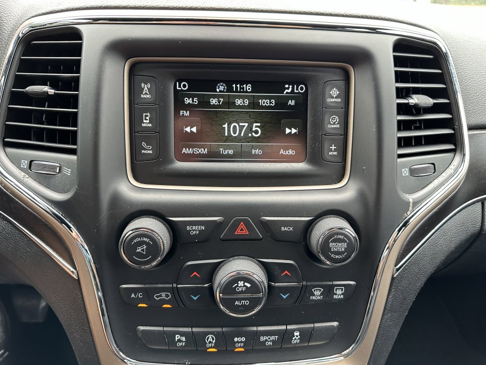 Used 2016 Jeep Grand Cherokee Limited image 8