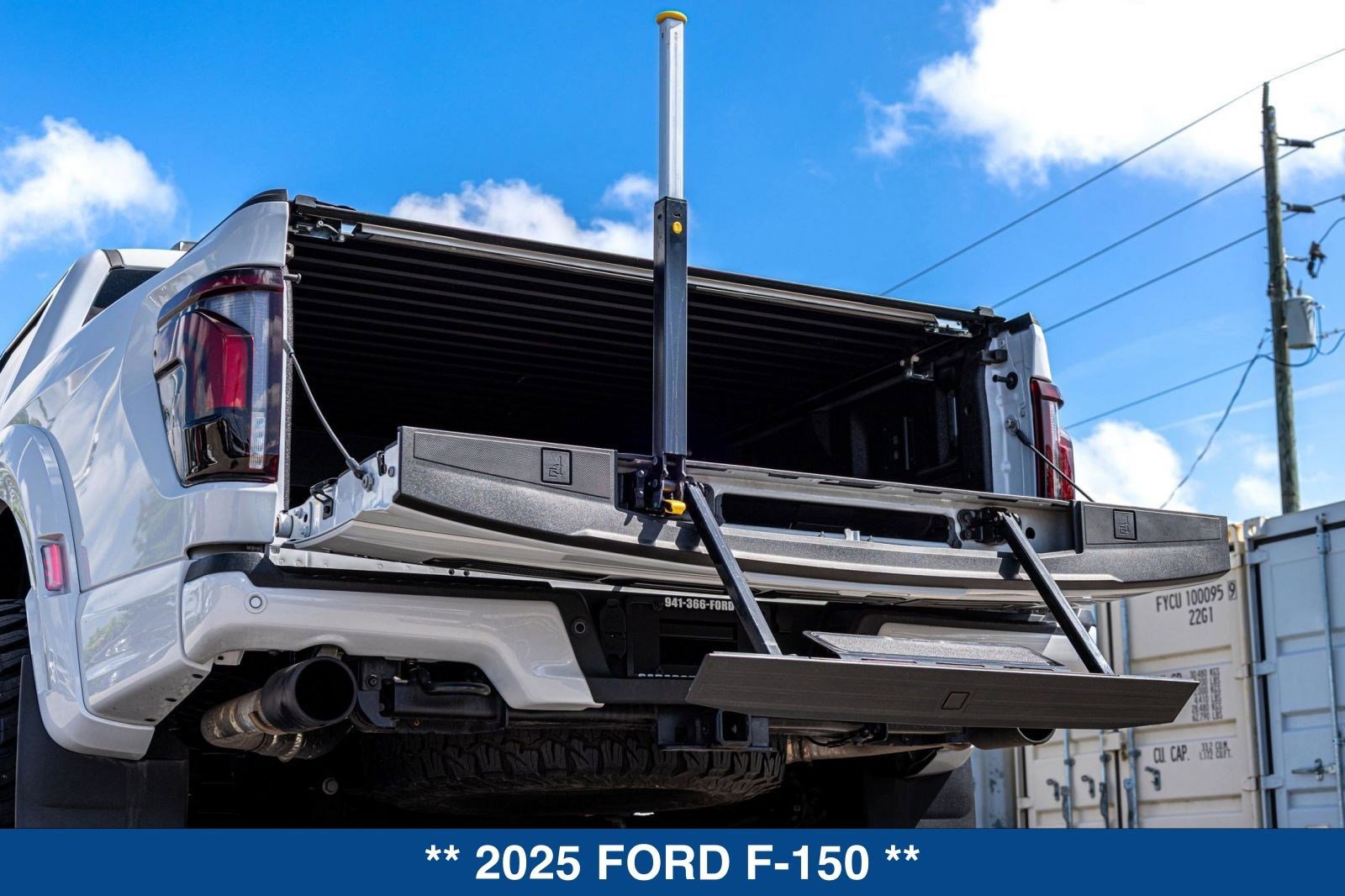 Used 2025 Ford F150 Raptor AWD/4WD image 35