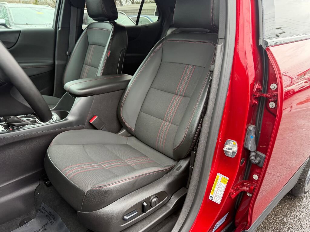 Used 2024 Chevrolet Equinox RS AWD/4WD image 10