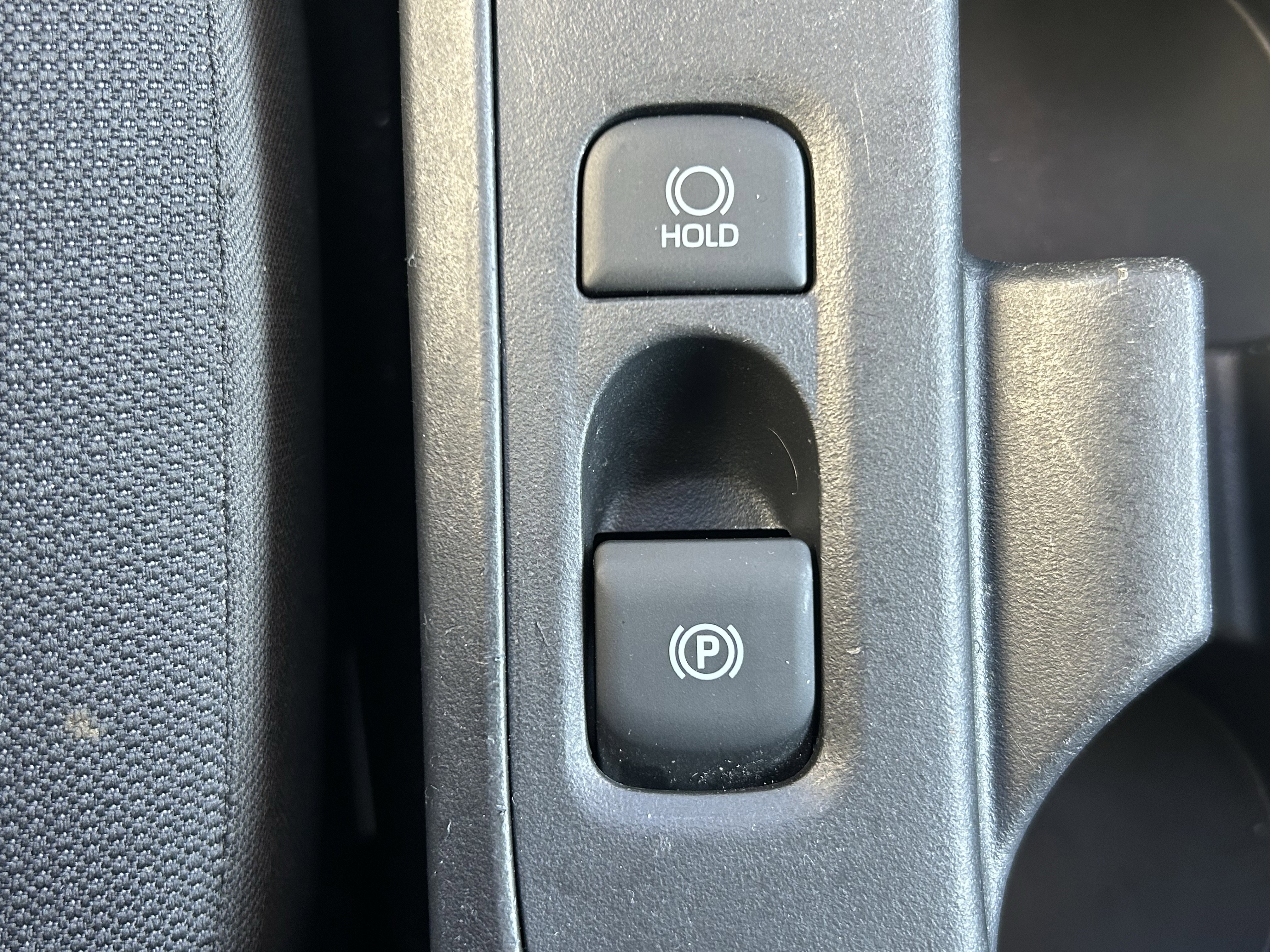 Certified 2025 Toyota Corolla LE image 30