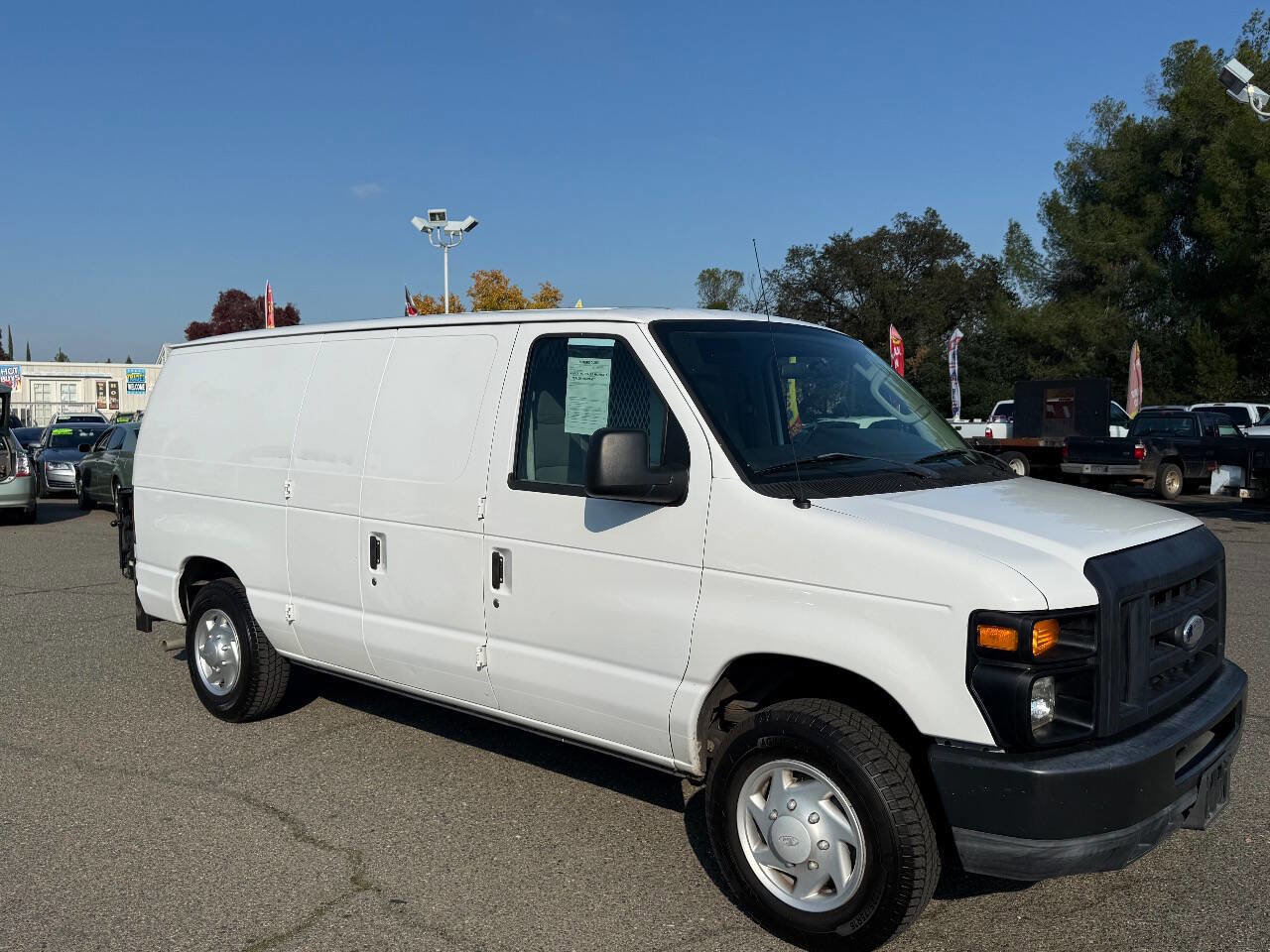 Used 2009 Ford E-150 and Econoline 150 RWD image 3