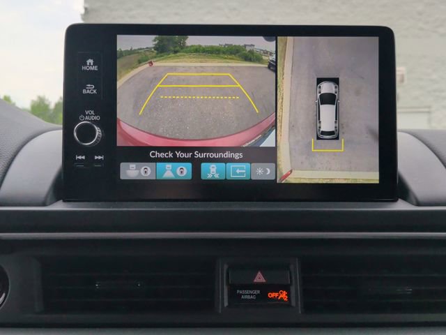 Used 2025 Honda Pilot Black Edition image 17