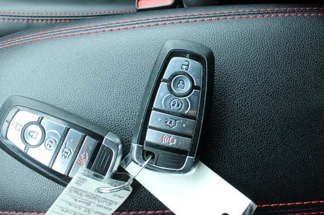 Used 2024 Ford Escape ST-Line w/ Tech Pack #1 AWD/4WD image 28