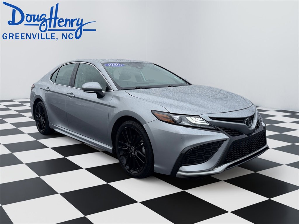 Used 2023 Toyota Camry XSE image 7