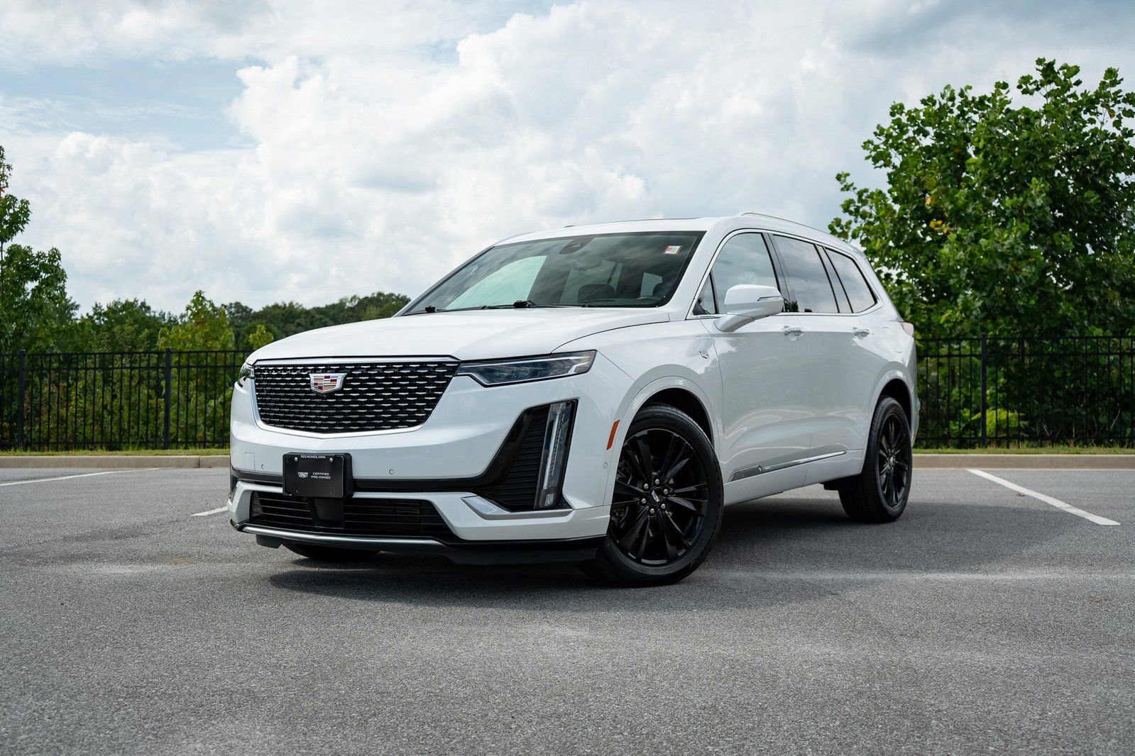 Used 2024 Cadillac XT6 Premium Luxury w/ Platinum Package AWD/4WD image 1