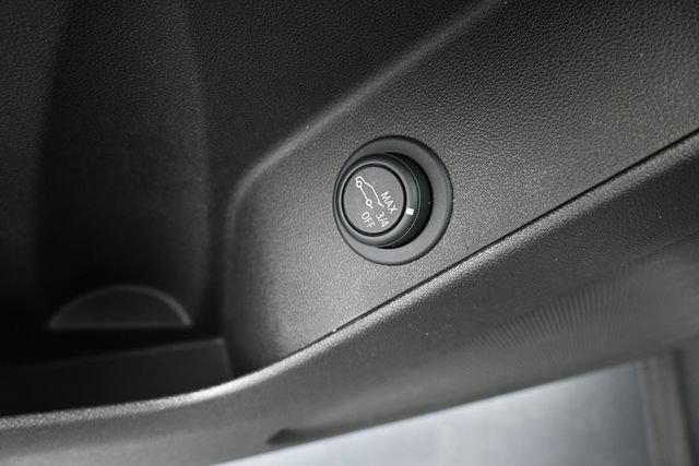 Used 2023 Chevrolet Equinox LT FWD image 19