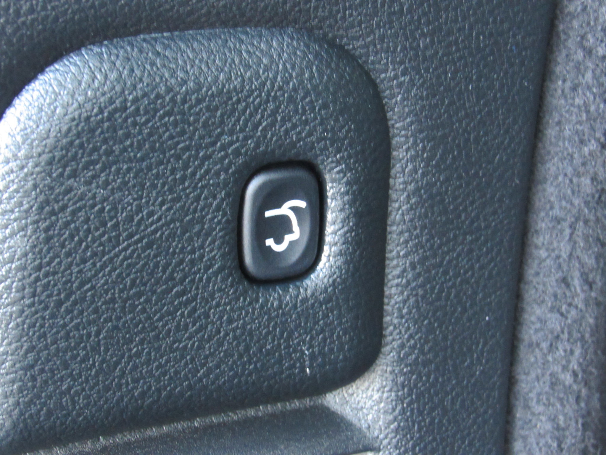 Used 2022 Dodge Durango R/T w/ Blacktop Package image 41