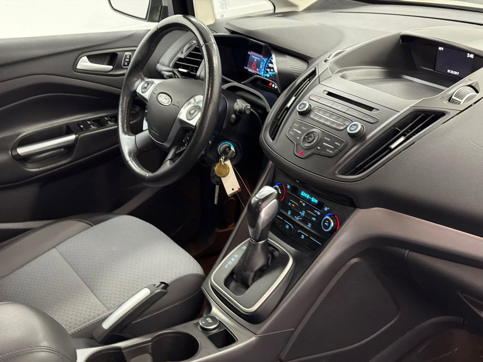 Used 2017 Ford C-MAX SE FWD image 9