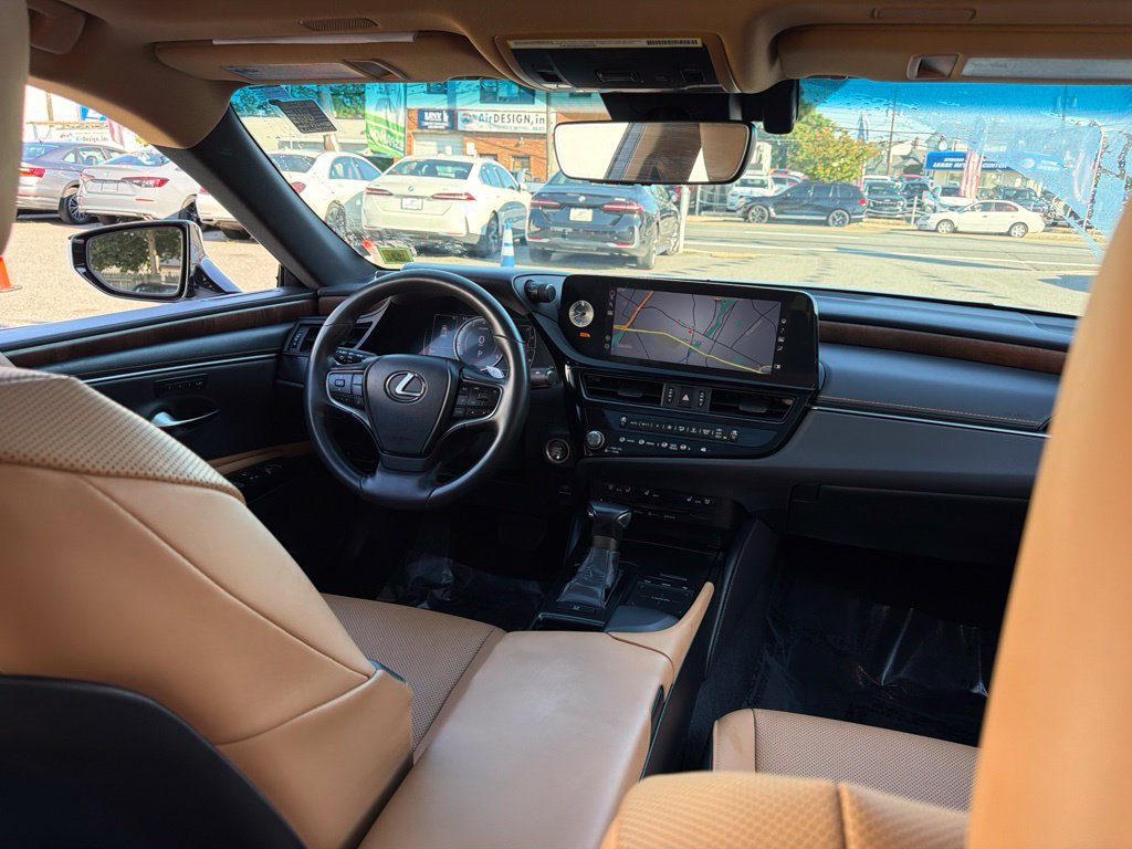 Used 2022 Lexus ES 250 w/ Premium Package AWD/4WD image 21