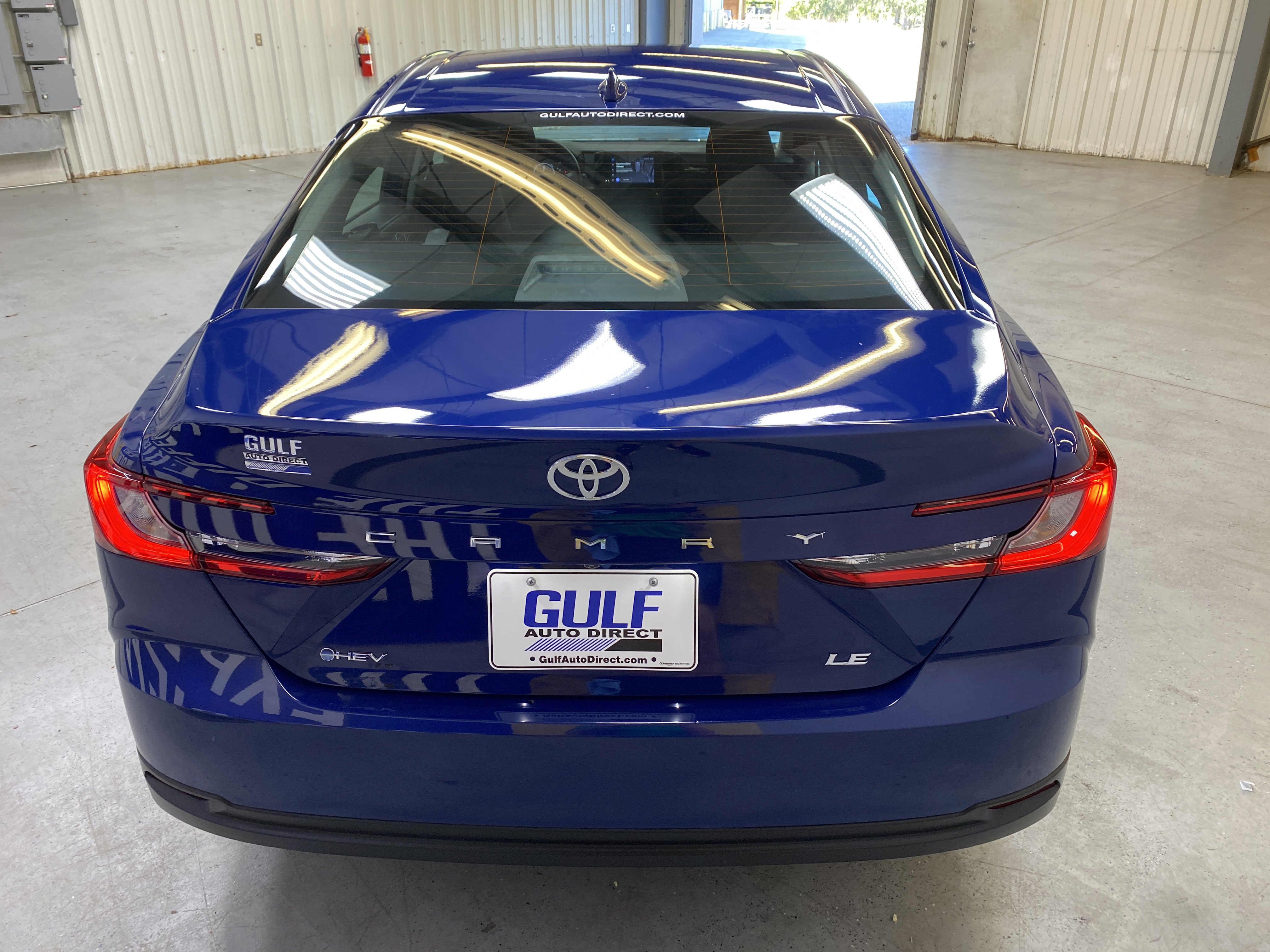 Used 2025 Toyota Camry LE image 7