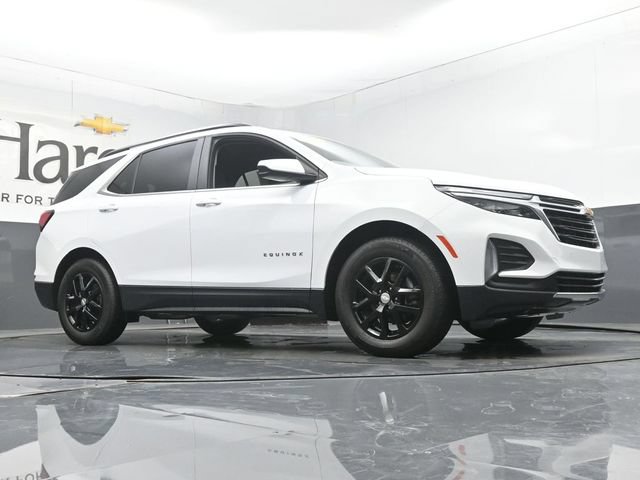 Used 2024 Chevrolet Equinox LT w/ LPO, Floor Liner Package FWD image 2