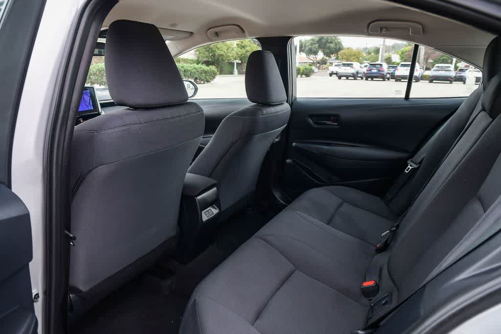Used 2025 Toyota Corolla LE FWD image 18