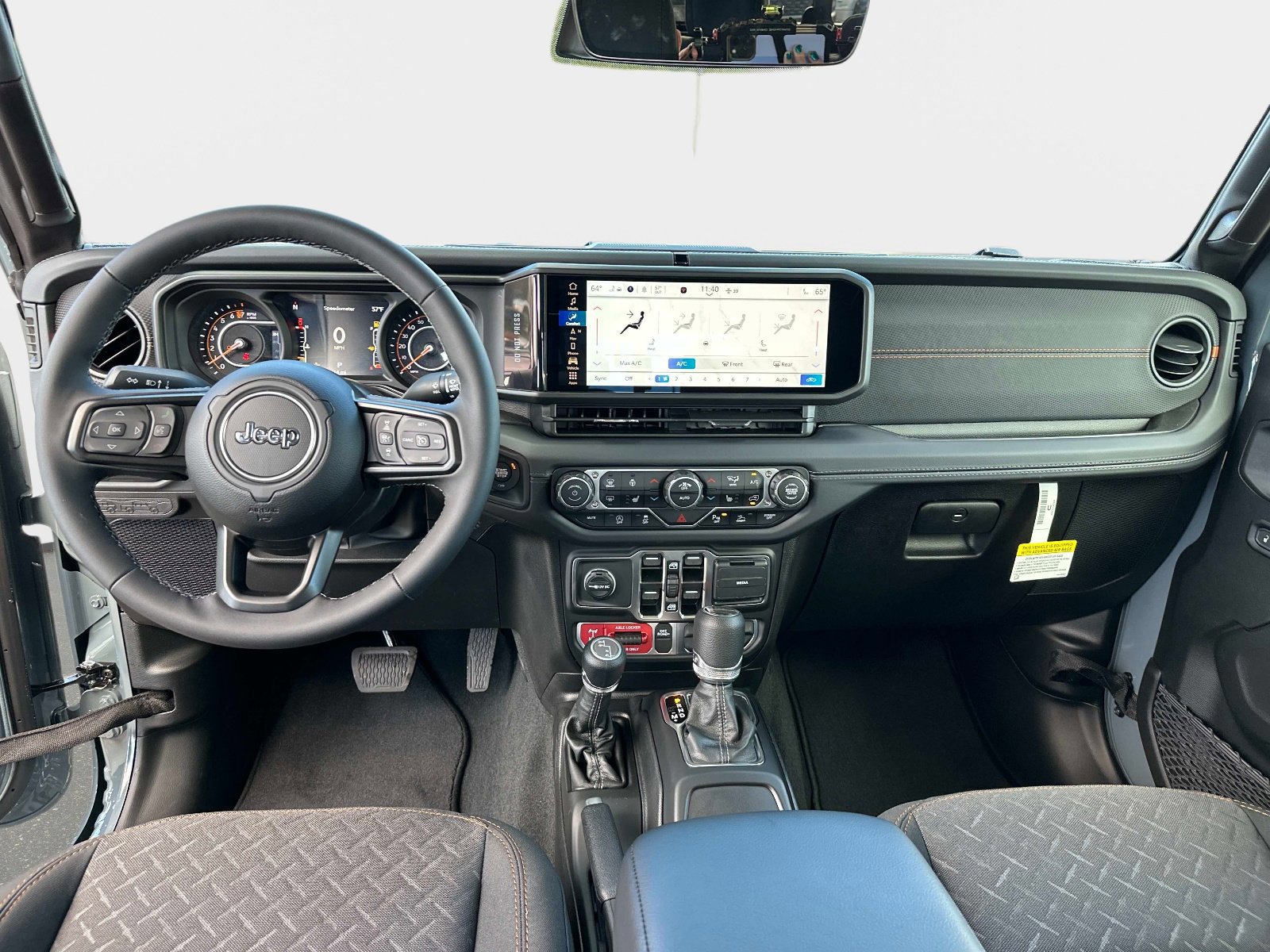 New 2026 Jeep Gladiator Mojave w/ Steel Bumper Group image 17