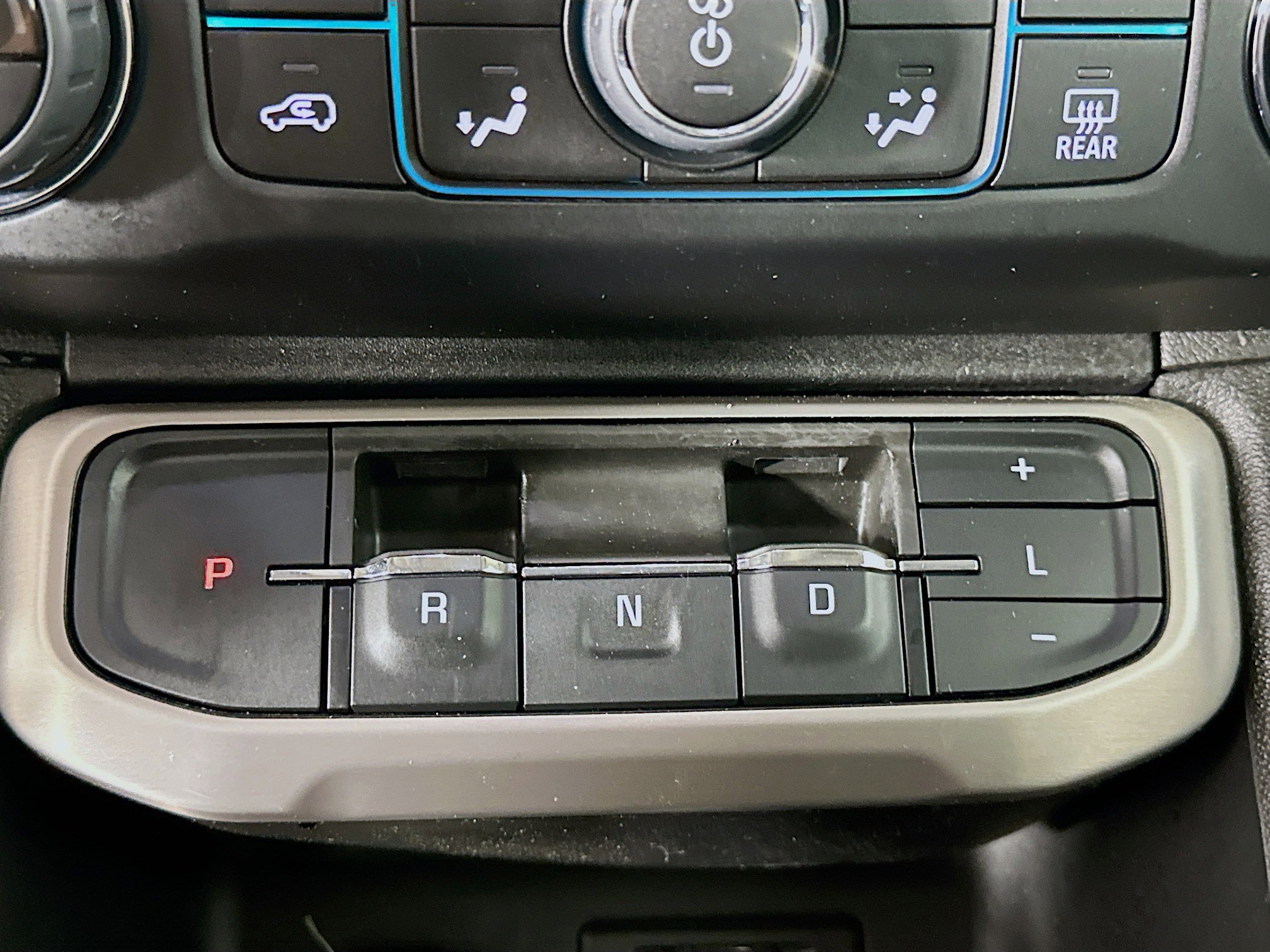 Used 2020 GMC Acadia Denali w/ Technology Package image 25