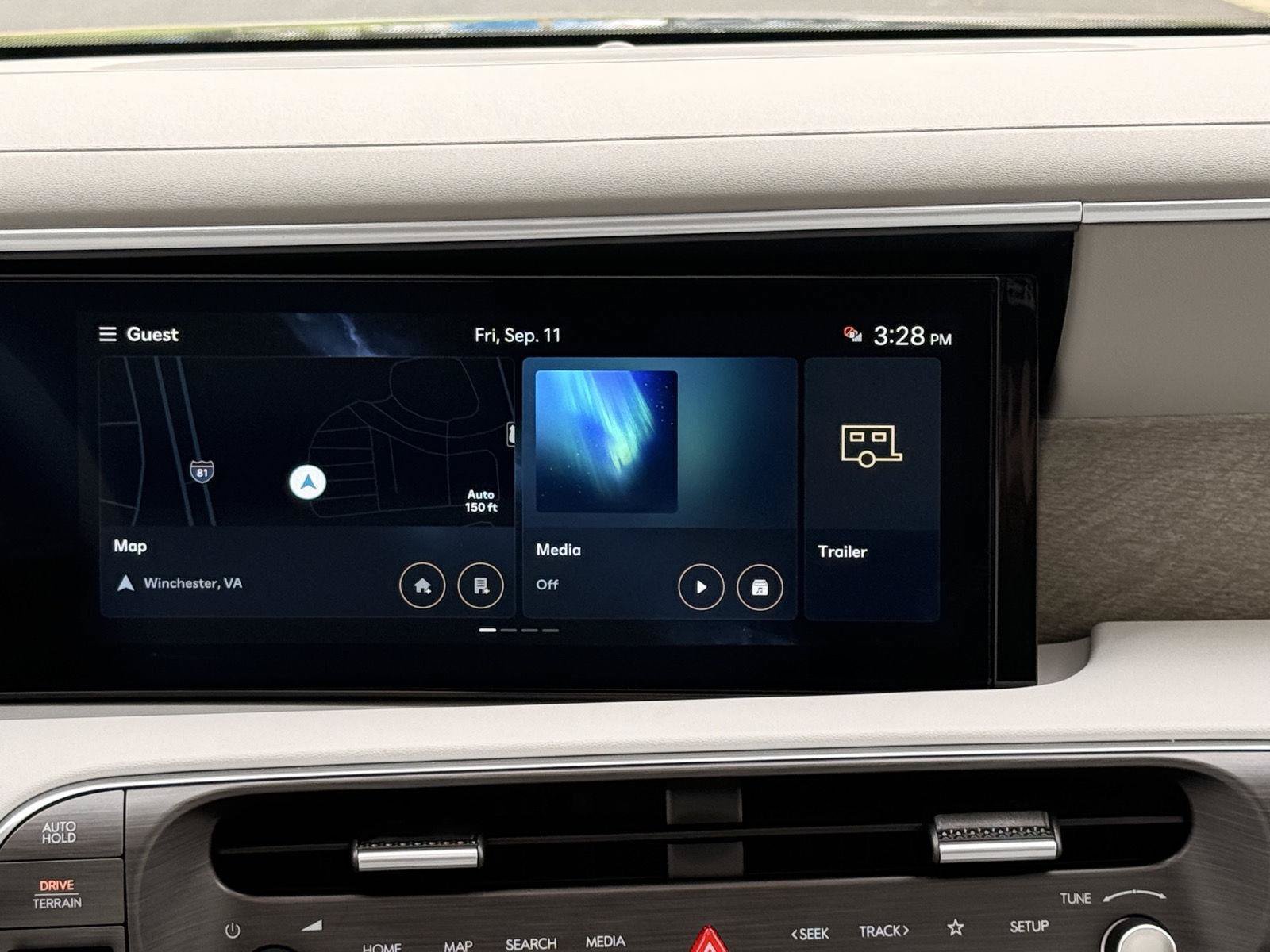 Certified 2026 Hyundai Palisade Limited AWD/4WD image 28