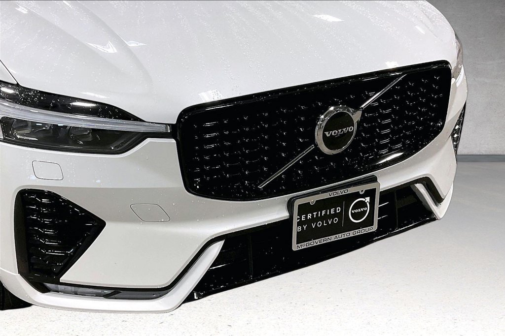 Certified 2024 Volvo XC60 B5 Core AWD/4WD image 34