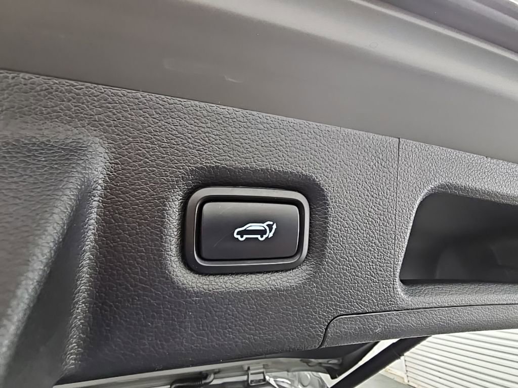 Used 2022 Hyundai Santa Fe XRT image 26