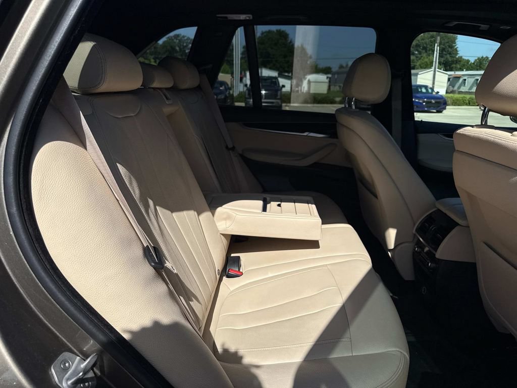 Used 2018 BMW X5 sDrive35i RWD image 11