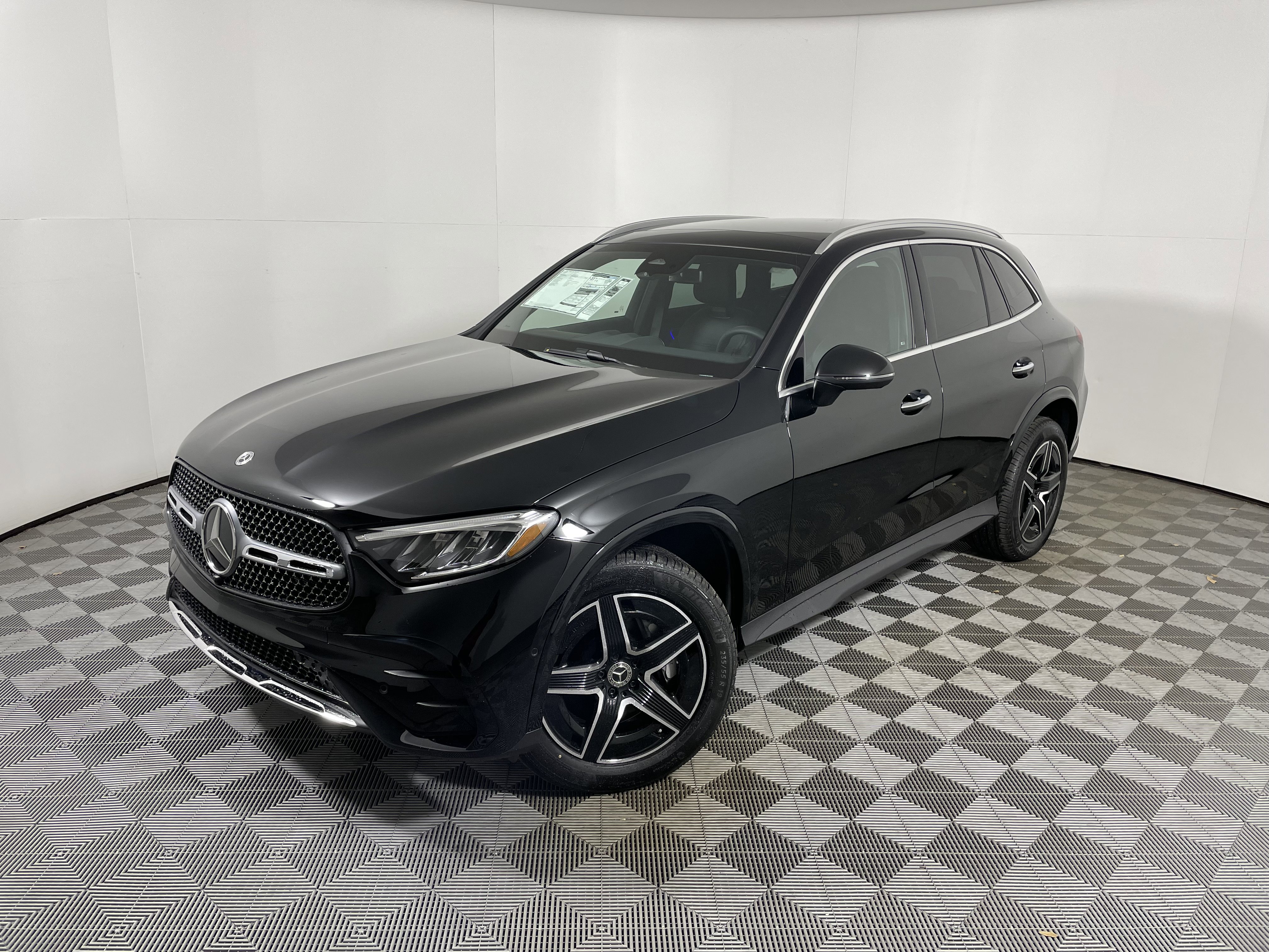 New 2026 Mercedes-Benz GLC 300