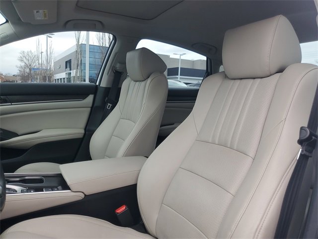 Used 2019 Honda Accord Touring image 13
