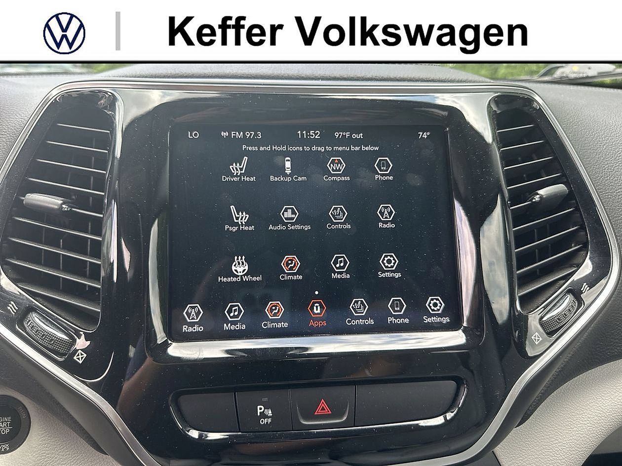 Used 2019 Jeep Cherokee Limited FWD image 23