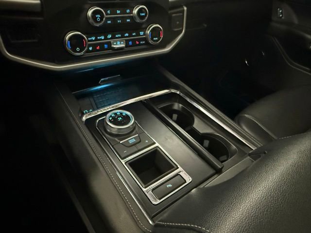 Used 2022 Ford Expedition XLT image 25
