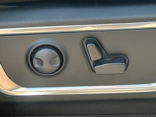 Used 2025 RAM 1500 Laramie AWD/4WD image 38