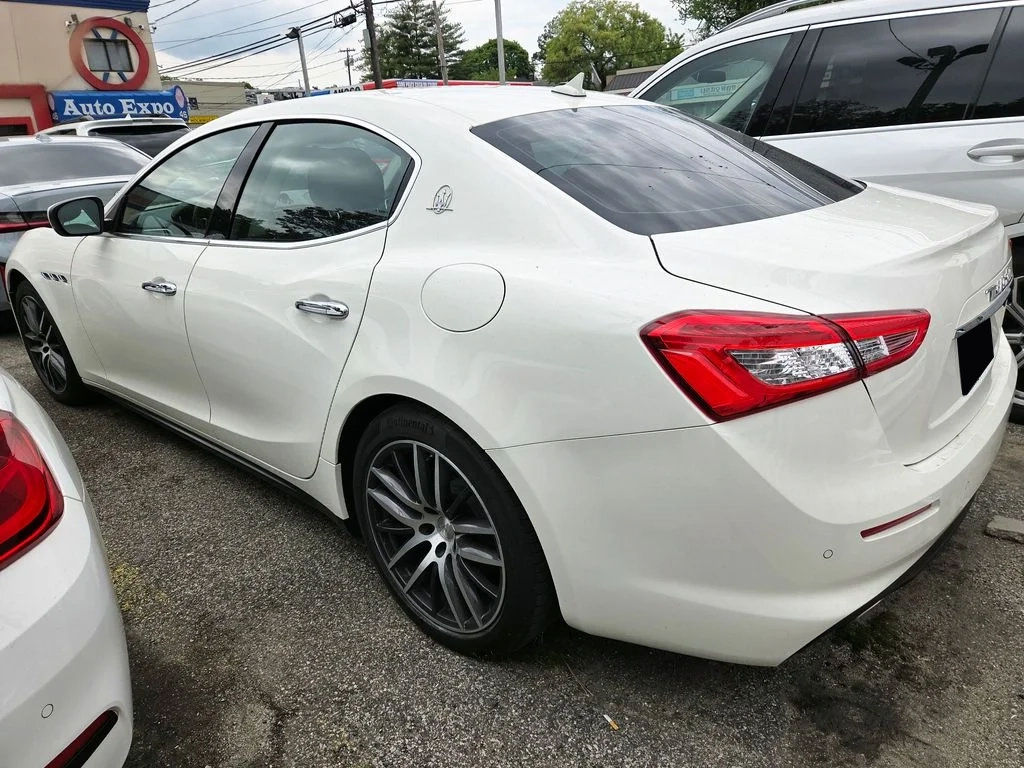 Used 2020 Maserati Ghibli RWD image 4