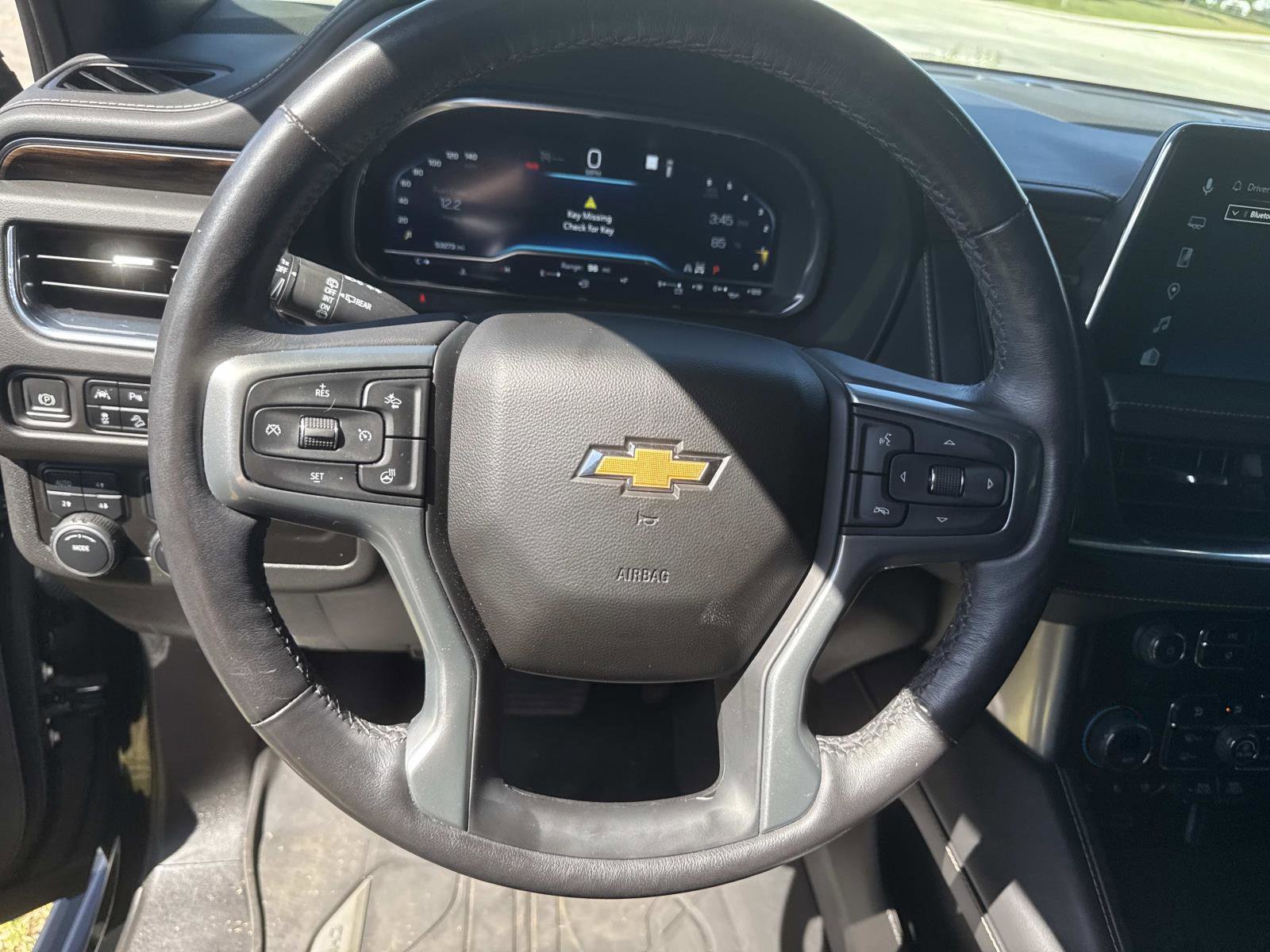 Used 2023 Chevrolet Tahoe Premier AWD/4WD image 28
