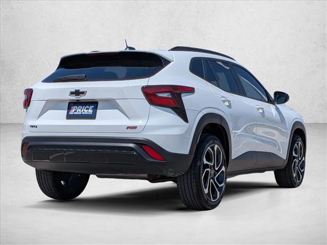 Used 2025 Chevrolet Trax RS w/ Driver Confidence Package image 5