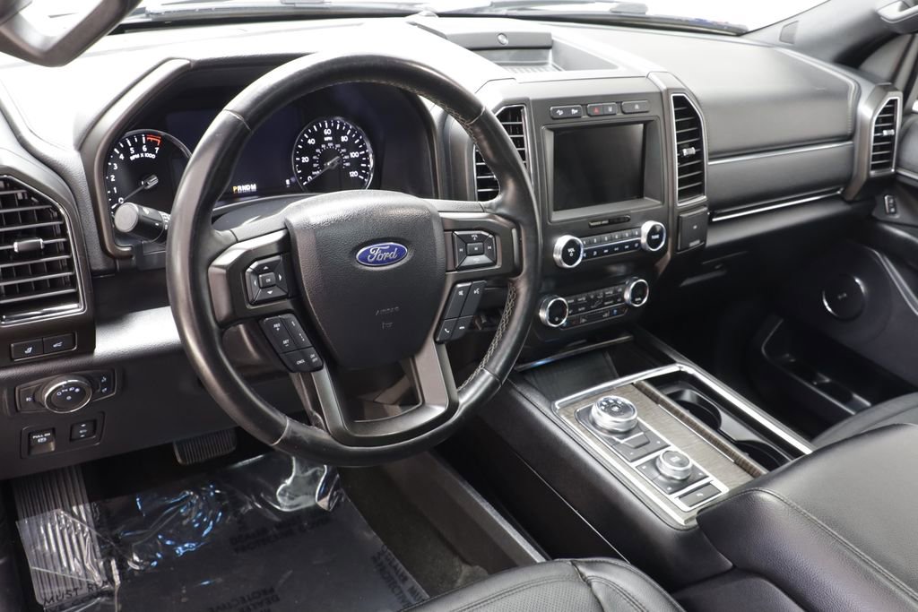 Used 2019 Ford Expedition Limited w/ Equipment Group 301A AWD/4WD image 7