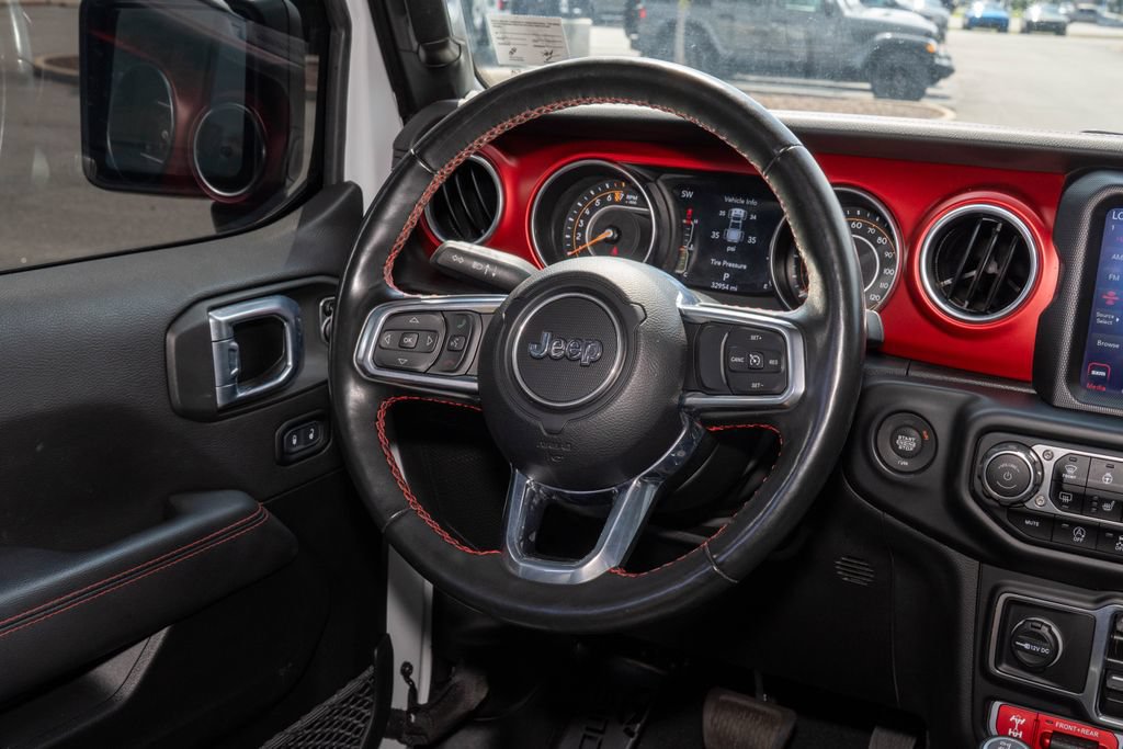 Used 2023 Jeep Gladiator Rubicon w/ Cold Weather Group AWD/4WD image 17